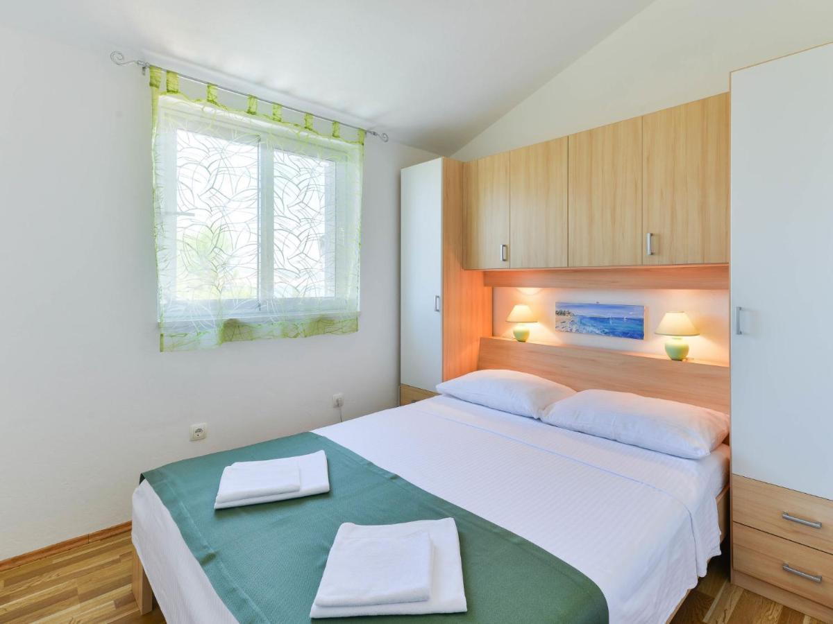 Apartment Matas - Srd318 By Interhome Рованьска Экстерьер фото