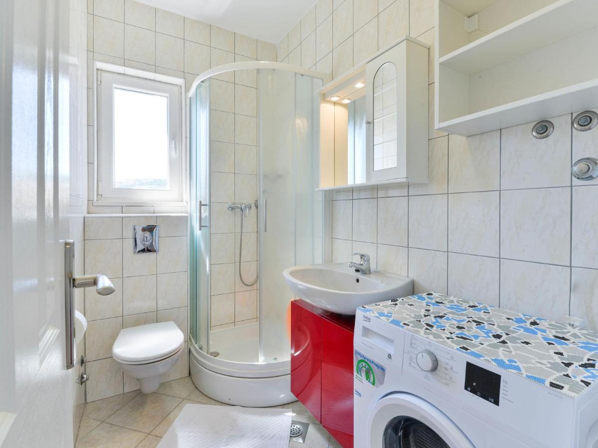 Apartment Matas - Srd318 By Interhome Рованьска Экстерьер фото